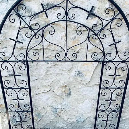 فندق مبيت وإفطار Du Lion D'or 3*