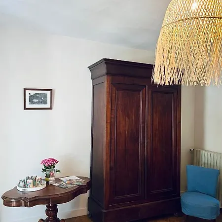 فندق مبيت وإفطار Du Lion D'or 3*