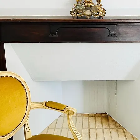 فندق مبيت وإفطار Du Lion D'or 3*