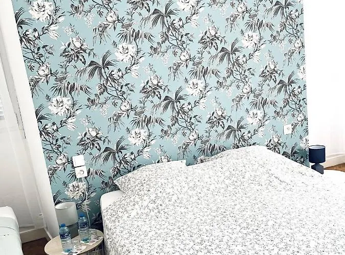 Frühstückspension Du Lion D'or Lanzac